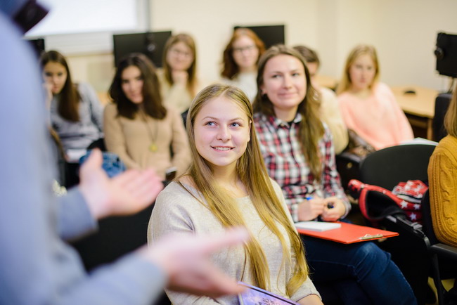 Как белорусу поступить в европейский университет? Легко!