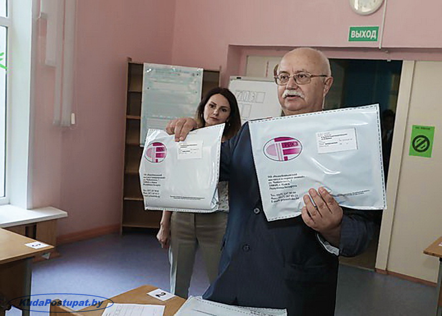 Вспоминаем прошлое: Как проходило ЦТ 3-5 лет назад? Как проверяли бланки и пр. — все в фото- и видеорепортажах из архива KudaPostupat.by