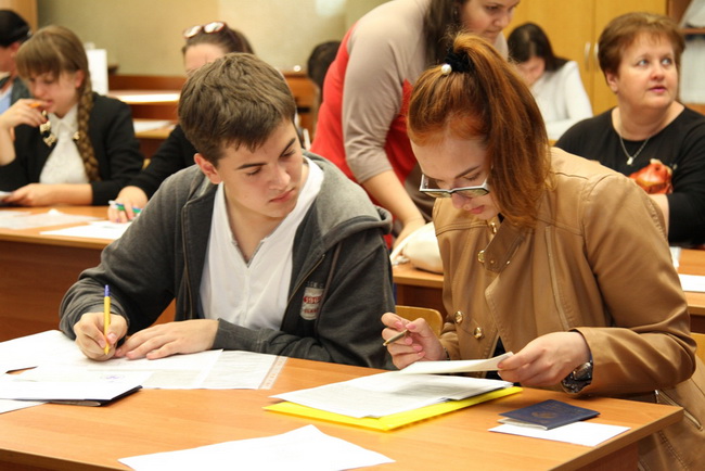 Директор РИКЗ: «На специальности, где раньше были невысокие проходные баллы, они объективно увеличатся […] Будет решаться вопрос об увеличении минимального порогового балла»