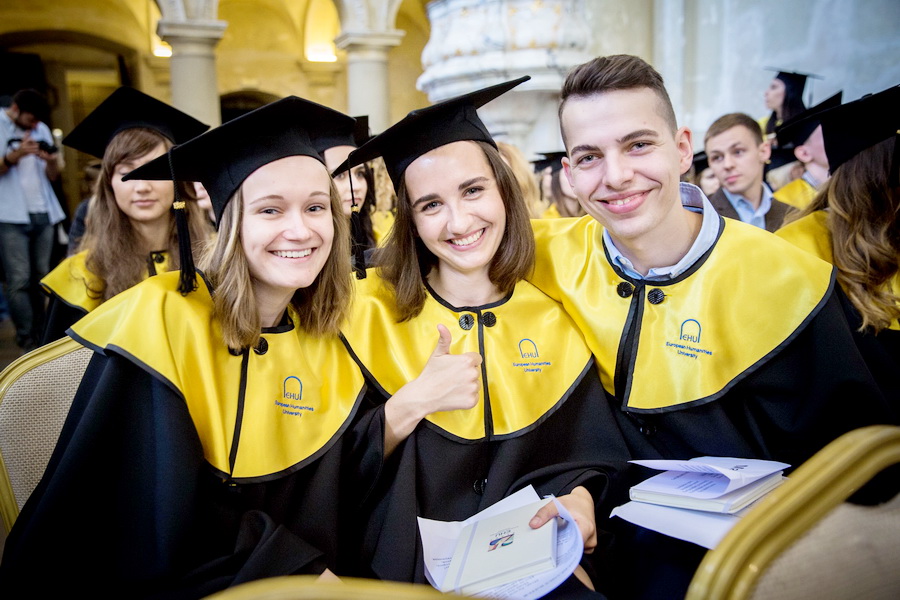 Приёмная кампания в Европейском гуманитарном университете: либеральное образование в Старом городе Вильнюса