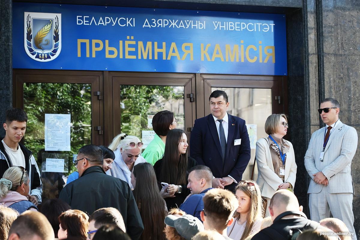 ТОП специальностей в вузах по конкурсу и баллам на бюджет в 2025г.