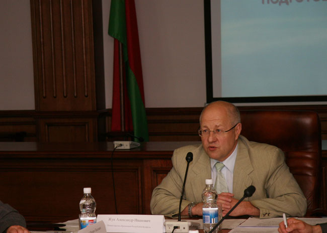 ЧИСЛО АБИТУРИЕНТОВ-ЗАОЧНИКОВ БУДЕТ УМЕНЬШАТЬСЯ ВО ВСЕХ ВУЗАХ БЕЛАРУСИ