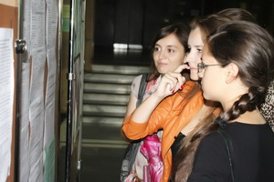 ВСТУПИТЕЛЬНАЯ КАМПАНИЯ 2012 ГОДА: ИЗВЕСТНЫЕ КОНКУРСЫ И ПРОХОДНЫЕ БАЛЛЫ 