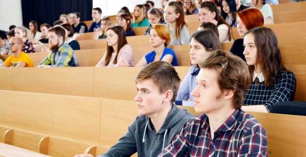 Белорусские вузы повышают стоимость обучения на 2020-21 уч.г. Стали известны расценки в БГУ и БМУ