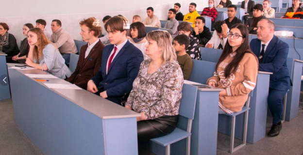 Дни открытых дверей в вузах и колледжах в марте – начале апреля 2023 года: кто и когда их проводит